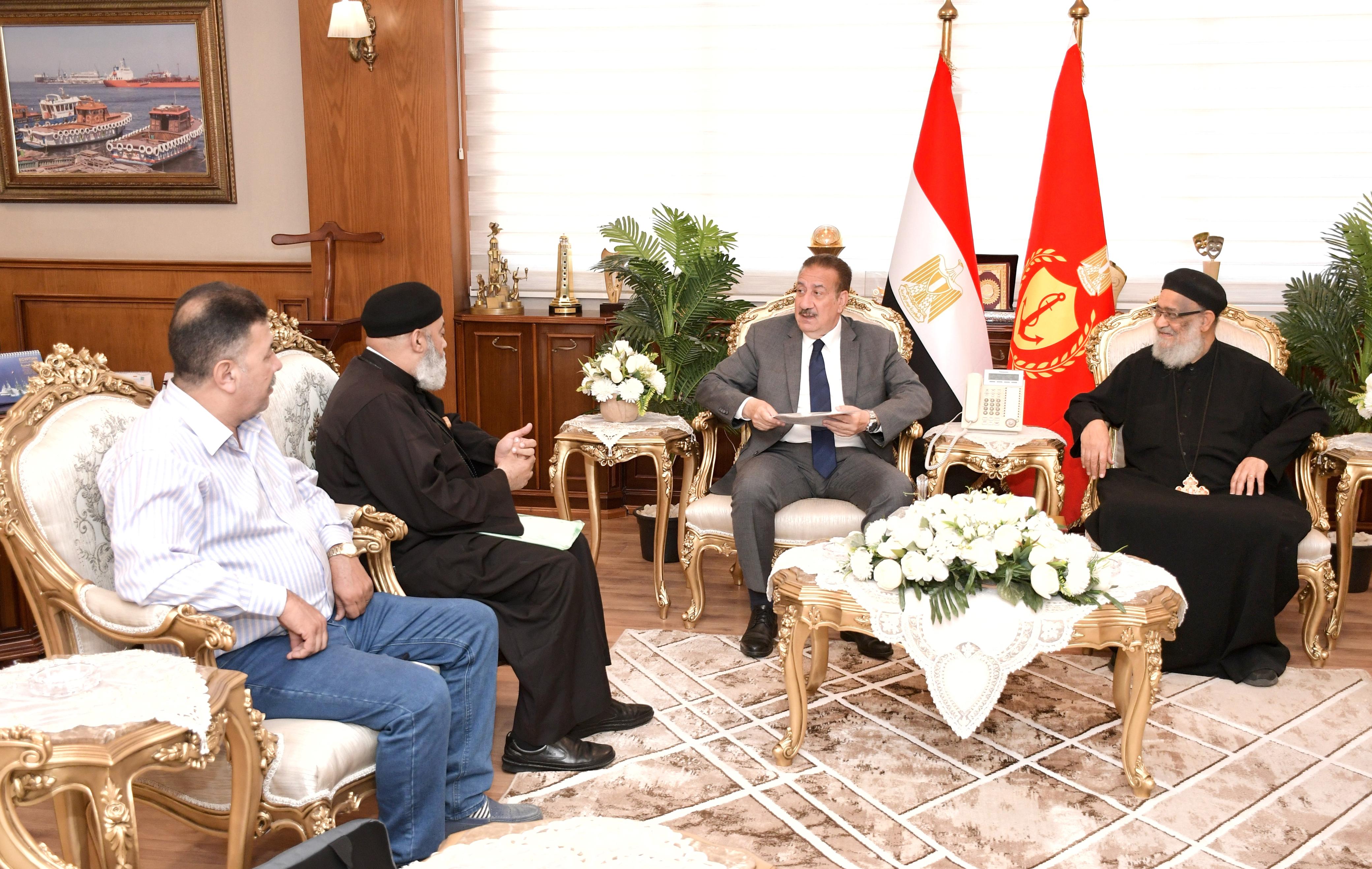 لقاء محافظ بورسعيد ووفد الكنيسة